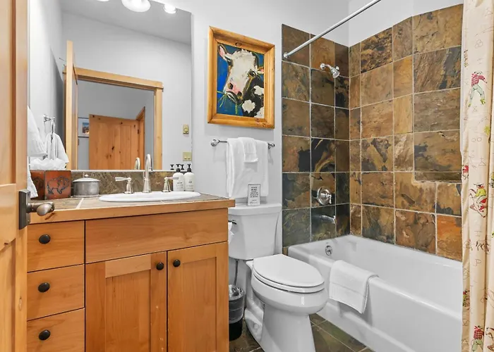 Rmr: Moose Creek 17 Townhome In